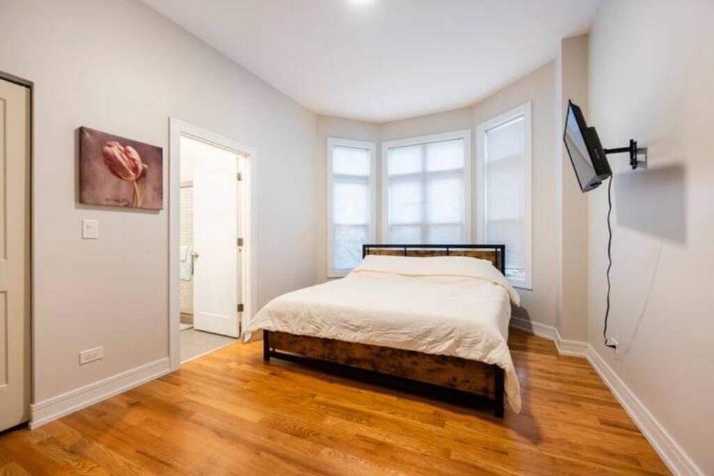 Luxurious Downtown 3 Bed 2 Bth Apartment Чикаго Екстериор снимка