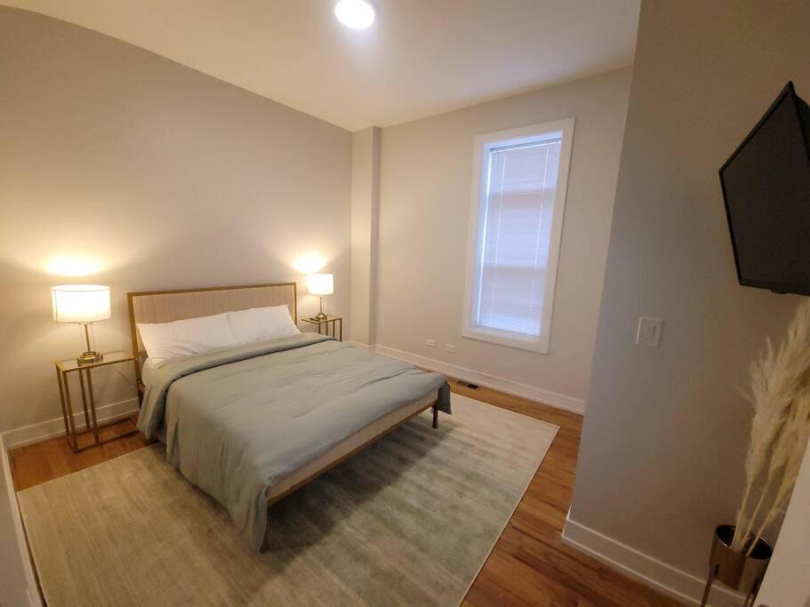 Luxurious Downtown 3 Bed 2 Bth Apartment Чикаго Екстериор снимка